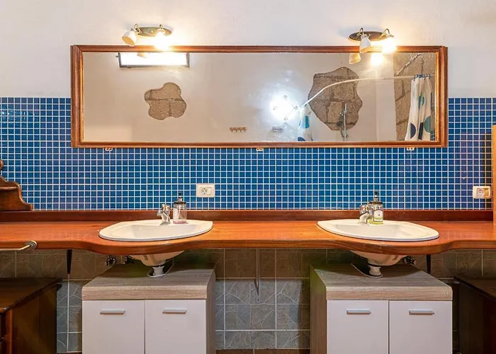 Blanquitos Amazing With 3,000 M2 Of Land Granadilla De Abona