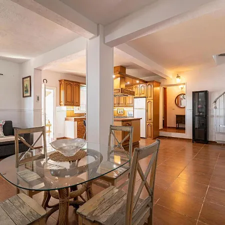 Blanquitos Amazing With 3,000 M2 Of Land Granadilla De Abona