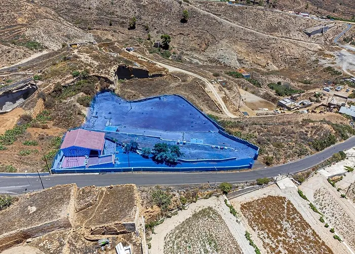 Blanquitos Amazing With 3,000 M2 Of Land Semesterbostad Granadilla De Abona